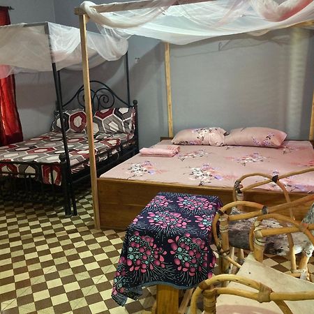 Lake Natron Maasai Guesthouse Mtowabaga Zewnętrze zdjęcie